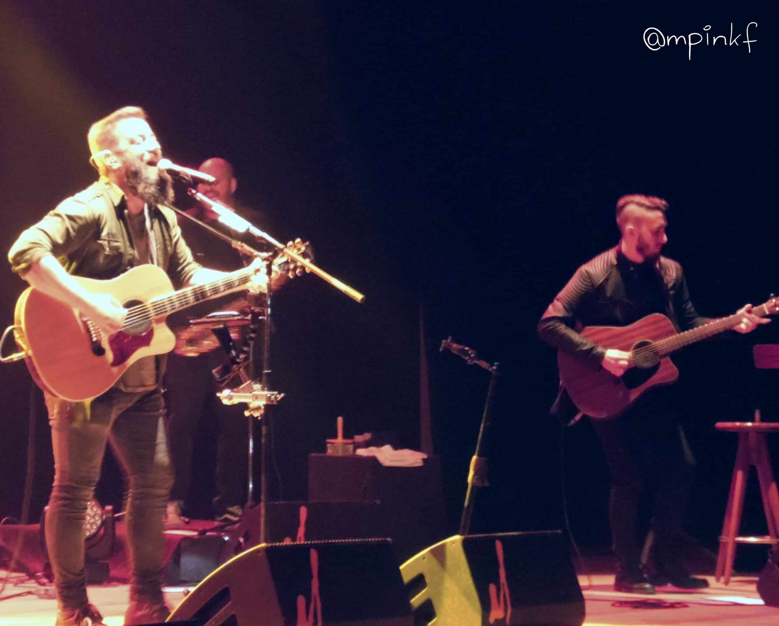 Piti Fernández debutó en vivo con su “Conmigo mismo” en Rosario - Un Piti Fernández familiero, reflexivo, nostálgico e intimista exhibió su ópera prima basada en su árbol genealógico, agradeciendo también al público pastillero por bancarlo en este ambicioso proyecto. f9d47f09 ddab 43d1 bc0e a8ed0565562f scaled