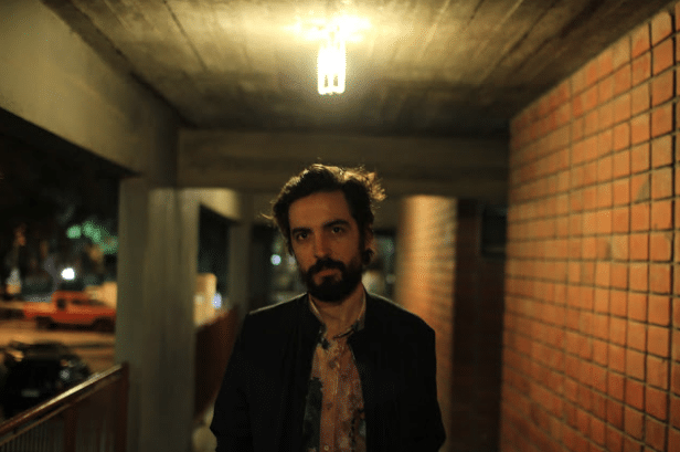 Franny Glass presenta "Desastres naturales": las pequeñas o grandes tragedias cotidianas generadas por la causalidad - "Desastres naturales" es el último álbum de estudio de Franny Glass proyecto solista de Gonzalo Deniz, uno de los cantautores jóvenes más reconocido de Uruguay. dc7c8fa4 bcb9 48a2 889f 652a8a9afeb1