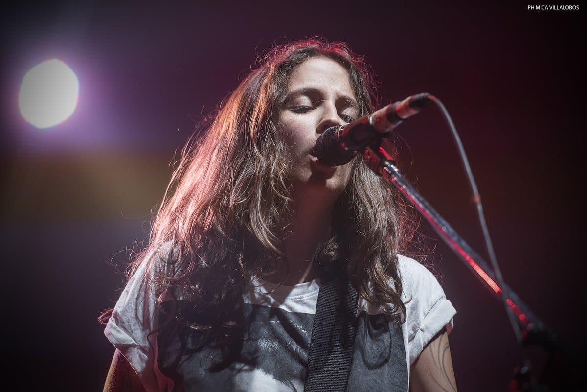 Utopians celebró sus 10 años en Vorterix - 2015 es el año de Utopians. Luego de una extensa gira que los llevó a tocar al Vive Latino y el Cosquín Rock, entre otros, los jóvenes energúmenos del rock aterrizaron en Vorterix con más de una excusa válida para hacer una gran celebración. f06d5512 ad13 4d16 bf76 53de9df40e75