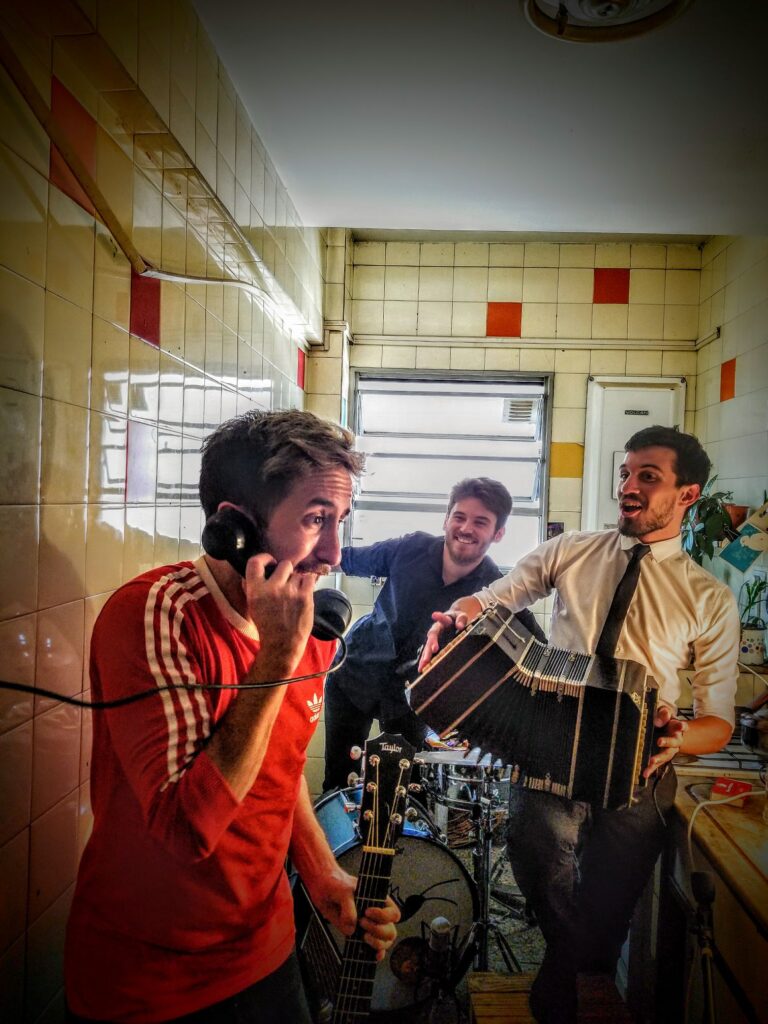 Madison y Los Imaginarios - Este quinteto lanzó un EP en 2015 que fue grabado y mezclado en Bix Producciones Sonoras. El mismo se llama "Otoño Invierno" y cuenta con dos canciones, en las cuales colaboraron Juan Ciovini, en percusión, y el arte del material (disponible en Bandcamp) estuvo a cargo de Valeria Caballero. Madison y Los Imaginarios
