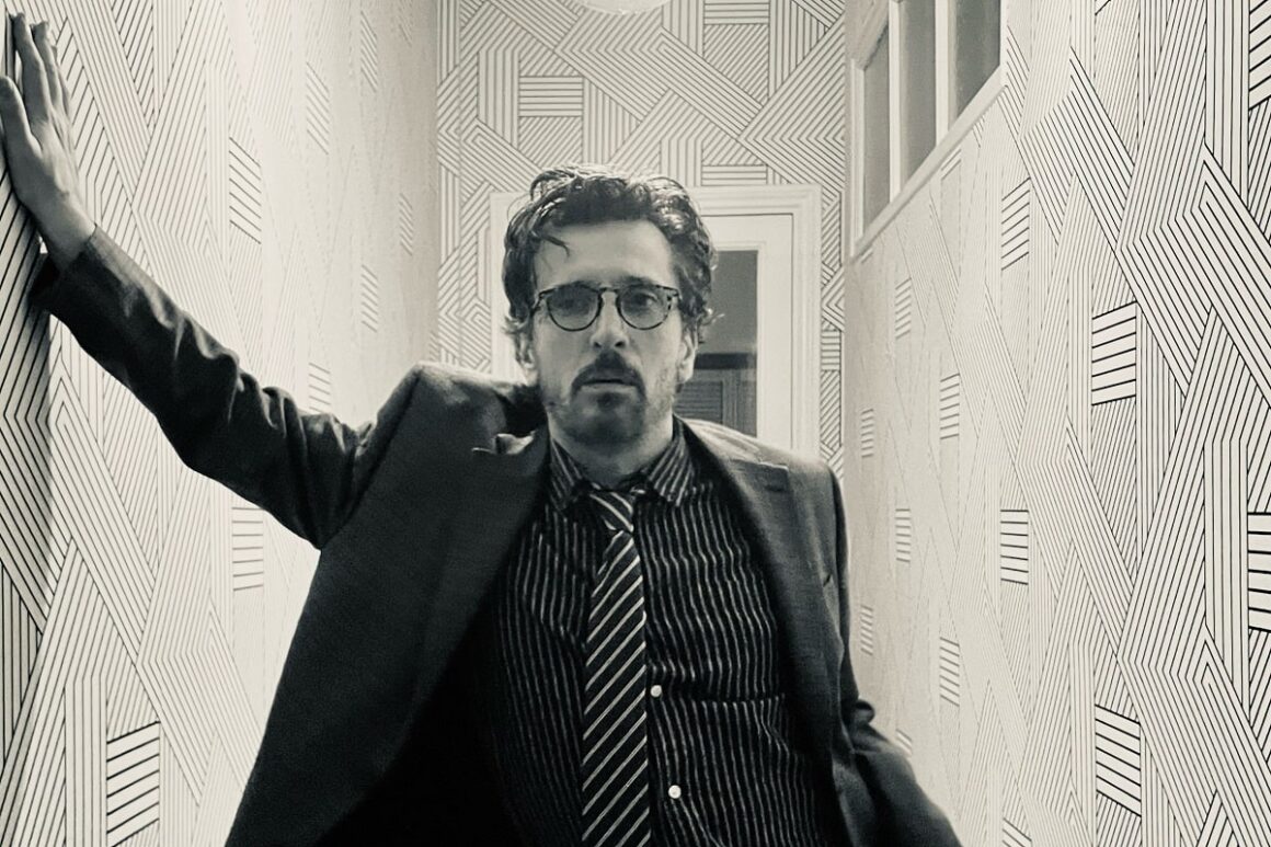 Marcelo Zeoli - Luego de separarse de Los Látigos, Marcelo Zeoli se dedicó a un nuevo proyecto: El Dependiente. Marcelo Zeoli