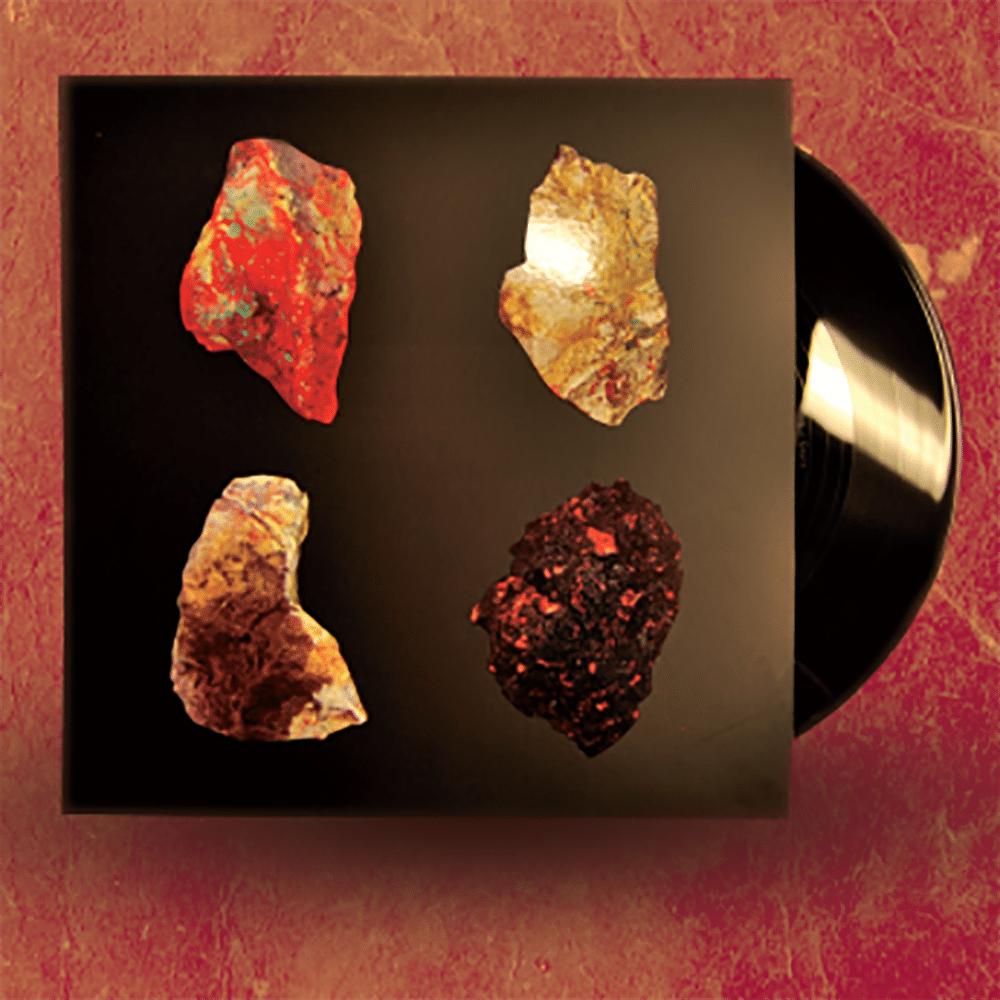 Los vinilos nunca se fueron: "Shambala", de Babasónicos - Babasónicos lanzó recientemente un vinilo, especial por donde se lo mire. 10 pulgadas, 180 gramos, 45 rpm, nacido de una sesión en vivo y simultánea, conducida por Phil Brown en 2012. El álbum llamado "Shambala" declara 13.11.12 en la tapa (fecha de la grabación según la banda). Tiene un fondo negro y sobre él cuatro piedras de colores, pareciera, inspirado en los singles de "Crystal Series" de Bjork. vinilo 3