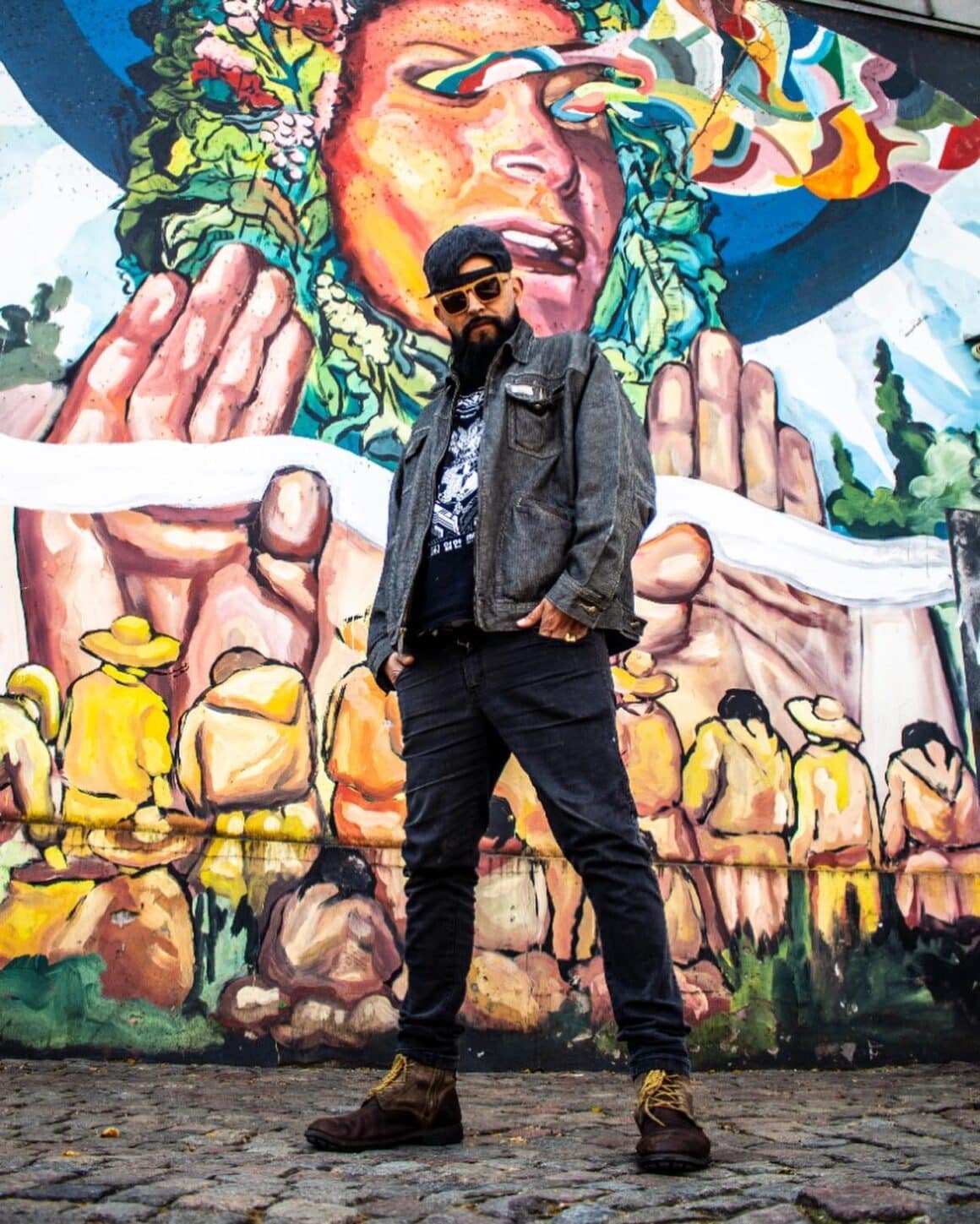 Mustafá Yoda - La historia del artista, según su propia página web: Mustafá Yoda