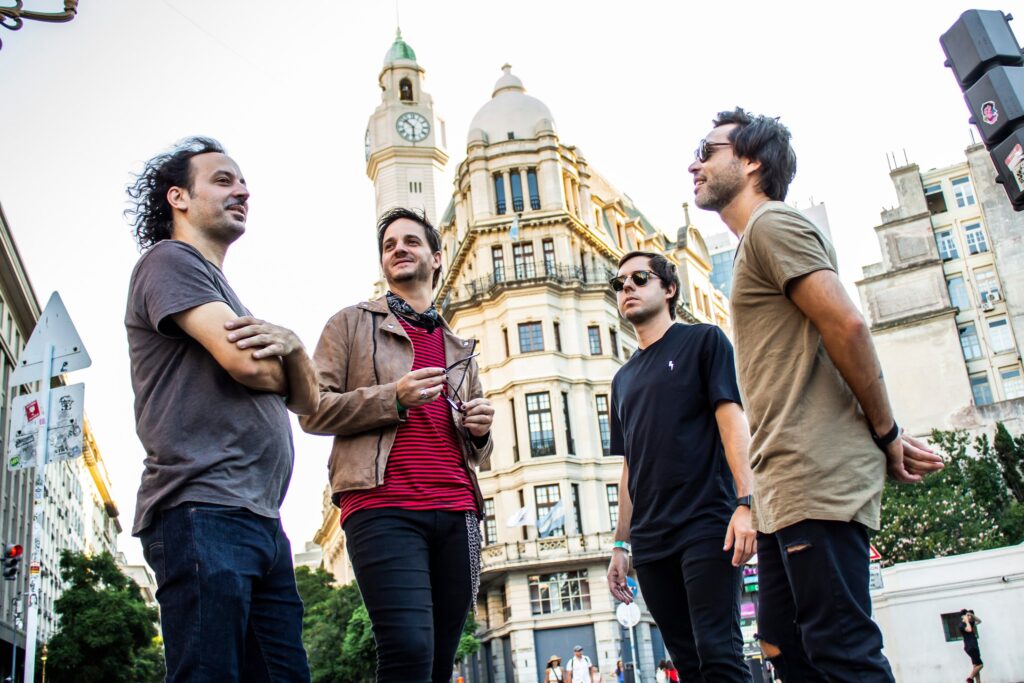 The Kavanaghs - Actualmente se encuentran presentando su álbum debut, titulado simplemente The Kavanaghs, editado por Eternal Sunday Records y publicado por Universal Music Publishing. The Kavanaghs. Foto: José Quiroga
