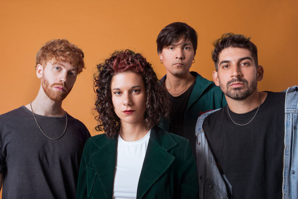 In Mantra: "La magia del vivo es superadora" - El proyecto emergente de la zona sur del Gran Buenos Aires In Mantra llega este sábado 7 a JJ Circuito Cultural para presentar su nuevo disco. in mantra