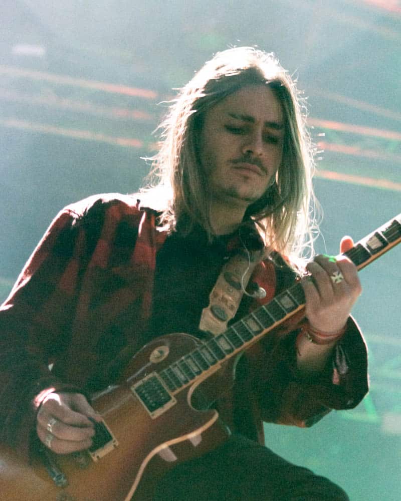 Quilmes Rock, día 1: cruce de géneros y generaciones - Las Pelotas, El Cuarteto de Nos, Airbag y Eruca Sativa hicieron sonar fuertes sus bases y pusieron a sus guitarras al frente y demostraron que el rock sigue vigente y no es simplemente una palabra que acompaña a una marca cervecera en el nombre del festival. Airbag. Foto: Karina Dos Santos