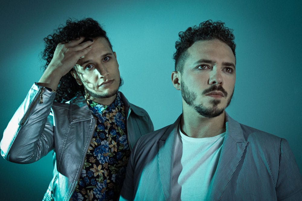 Enfermera: "El disco va a salir a principios del año que viene" - Enfermera lanza su nuevo single "La huella", canción que anticipa la salida del tercer disco de estudio de la banda. La letra de la canción habla sobre la obsesión y el fanatismo en un momento en que las redes sociales y la virtualidad potenciaron la exposición de la intimidad de las personas. La intención de la banda con "La huella" es la de poder reflexionar y repensar las acciones humanas cuando el amor o la admiración cruzan el límite de lo privado. El dúo está compuesto por Tomi Quagliardi y Juan Martín Gallo y pertenece una banda argentina de pop perteneciente a la nueva generación de músicos del país. Tomás nos contó todo acerca de este nuevo single y dio detalles del próximo disco. Enfermera
