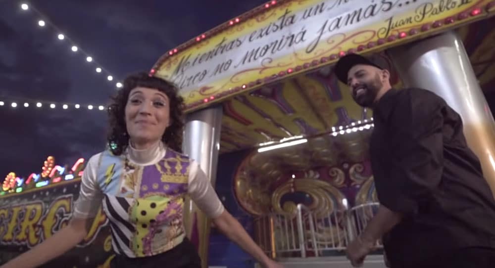 Los Peñaloza suman feats: ahora junto a Sol Pereyra - Los Peñaloza, la banda oriunda de Rosario, se une con Sol Pereyra para interpretar "Recuerdos", el tercero de una serie de singles que la agrupación lanza durante el 2021, en el cual también se destacan colaboraciones con Los Palmeras y Mamita Peyote, además de una versión de "Amárrame" de Mon Laferte y el clásico "Y qué de mí", de la también rosarina Dalila. Sol Pereyra y Los Peñaloza