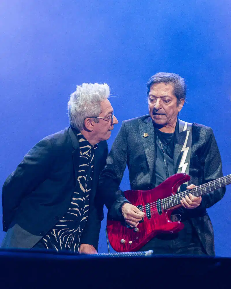 Quilmes Rock, día 1: cruce de géneros y generaciones - Las Pelotas, El Cuarteto de Nos, Airbag y Eruca Sativa hicieron sonar fuertes sus bases y pusieron a sus guitarras al frente y demostraron que el rock sigue vigente y no es simplemente una palabra que acompaña a una marca cervecera en el nombre del festival. Virus. Foto: Karina Dos Santos