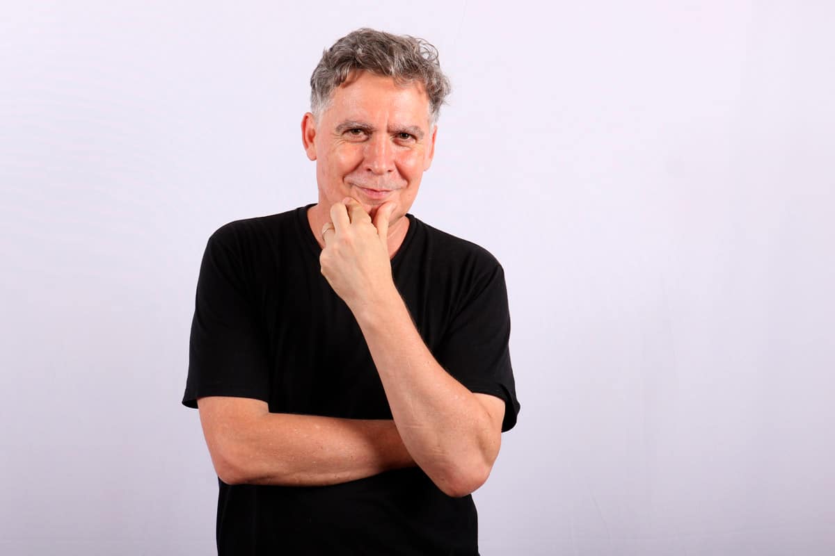 Rodrigo Manigot: "La canción no pasa de moda" - A pesar de reconocer que "está clarísimo que el rock dejó de hablarle a determinado tipo de público" y que ese espacio hoy es ocupado por los ritmos urbanos, el líder de Ella Es Tan Cargosa, Rodrigo Manigot, remarcó que el género canción "está en el ADN" de la música popular argentina, por lo que aventuró que se trata de un estilo "que no pasa de moda". Rodrigo Manigot