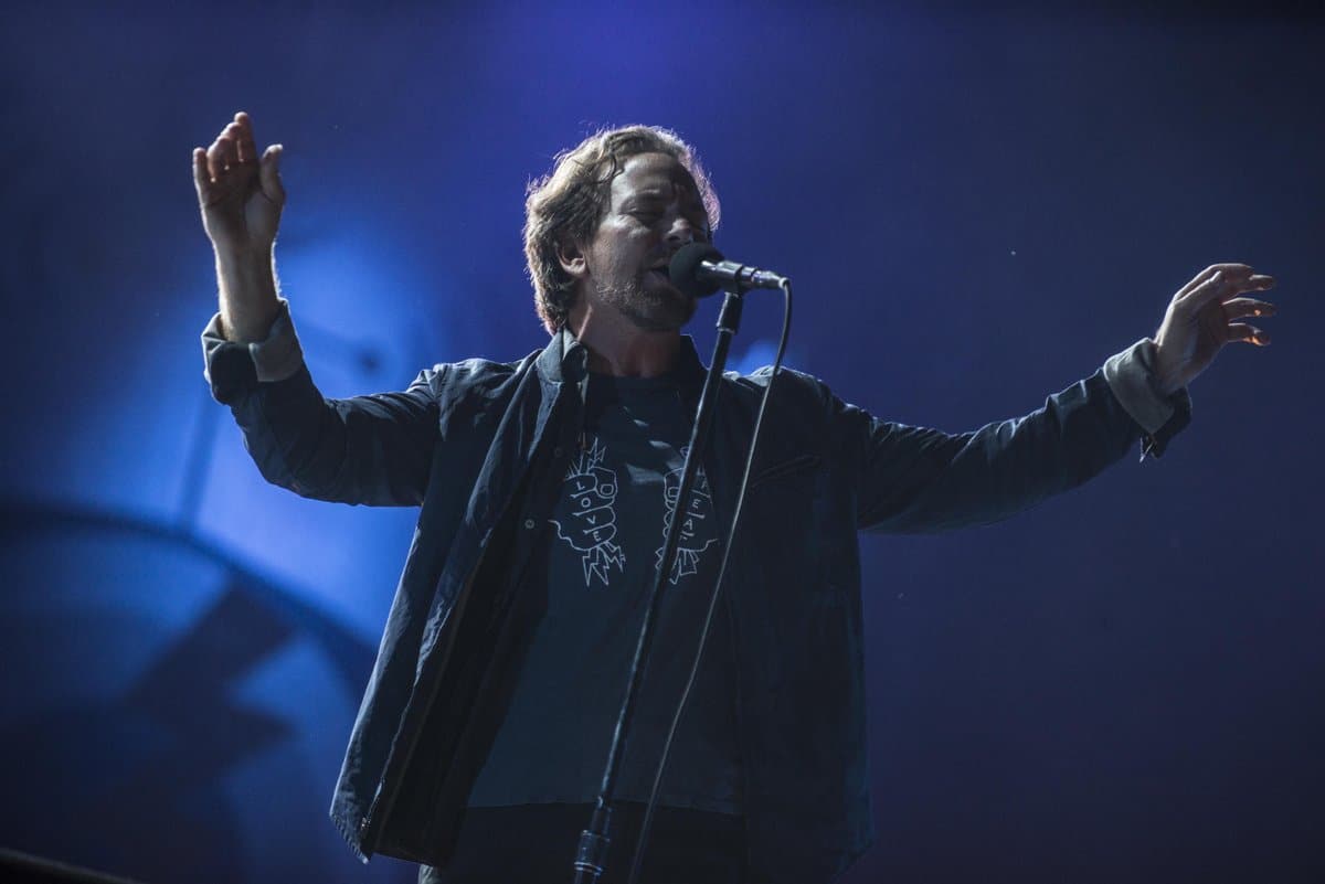 Pearl Jam y otro emotivo encuentro con el público argentino - La histórica banda liderada por Eddie Vedder deslumbró en un show de tres horas en el Estadio Único de La Plata. 2d4372a0 50ad 4f1c afd4 caf63316fe97