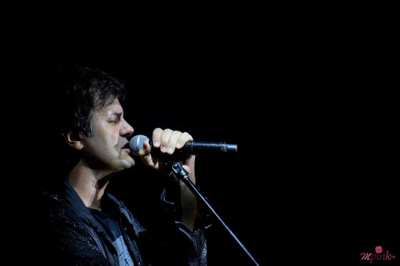 Ciro y Los Persas: qué placer verte otra vez - El rock de estadios sigue vigente. Andrés Ciro y su espléndida banda comenzaron la gira presentación del disco "Naranja Persa 2" en el Hipódromo de Rosario, ante más de 2 mil personas que le reafirmaron, durante unas tres horas, el aguante a uno de los fundadores de este fenómeno argento. 59aaff9c 0e2f 4038 8aca 8840e3ce7903