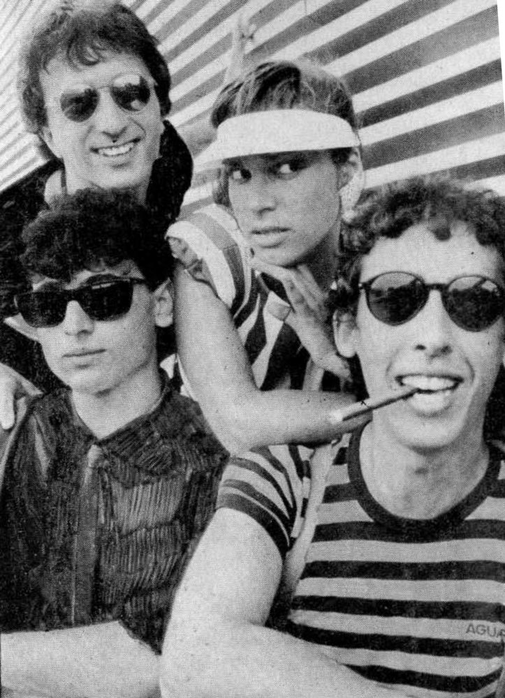 Nylon: ni baladitas ni rockandroll - Nylon es una de las nuevas bandas que transitan las comentes modernas del rock. liderado por la cantante Diana Nylon, el grupo editó sobre el final del año pasado su primer álbum, la piedra fundamental para su proyectado lanzamiento masivo. 5c1444e3 03e9 44e8 9df3 54bae507ac43