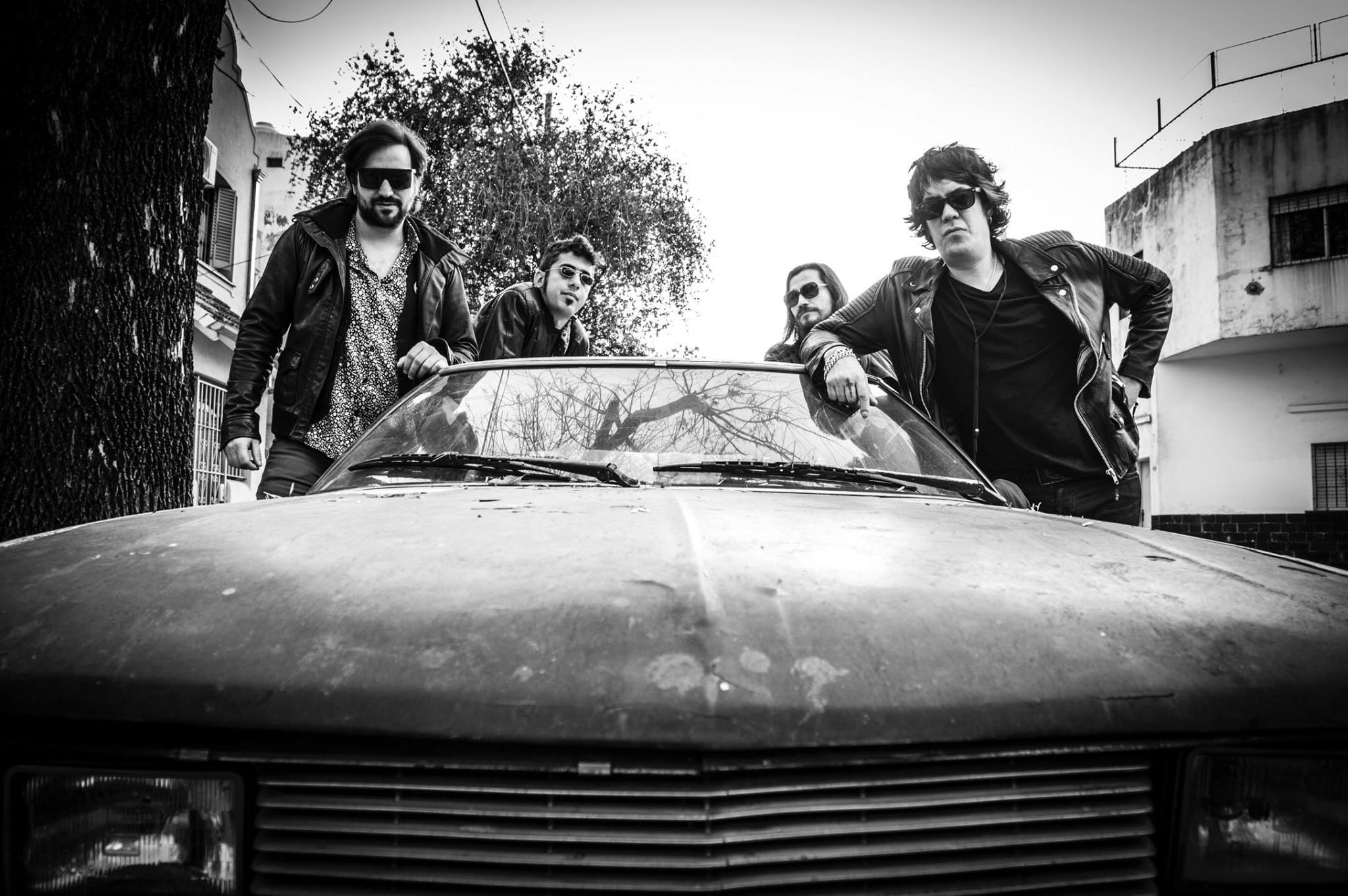 Los Tónicos: "Queremos devolverle el realismo y la emoción a los shows" - Los Tónicos van a tocar el sábado 7 de abril en Casa Colombo (Gallo 557), en donde presentarán "Incinerador" y dejarán en claro por qué son uno de los grupos a los que hay que prestarles atención. 7d224240 926f 4127 99f7 0f5abc8267bb