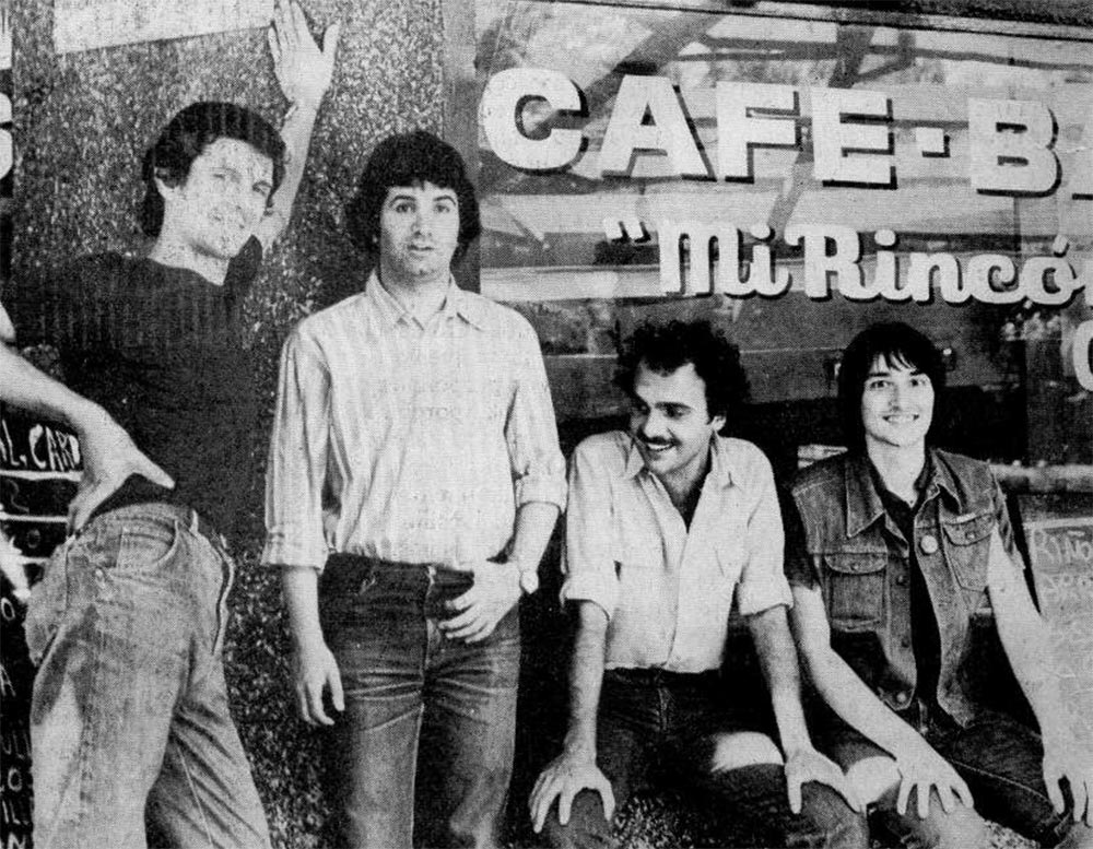 Canturbe: rock, murga y Gardel - Canturbe es una banda que ya tiene seis años de vida pero que supo detenerse a tiempo con el fin de replantear su línea musical. Y ahora, en 1984, la propuesta de fusion urbana basada en el rockes la misma, pero con el agregado de la fuerza rítmica que caracteriza a los ochenta. 8be5e346 0840 4d11 aeb3 c929f4318d7c