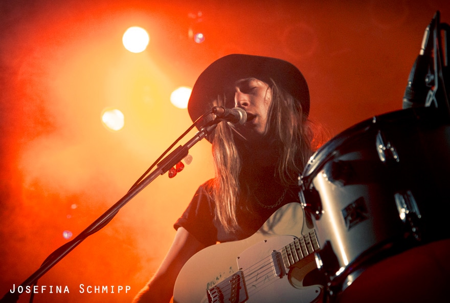 Barco presentó "Antes del desmayo" en el Roxy Live - Barco es una banda pop de la zona de Florida. Su música evoca a bandas pop latinas como Zoé con fuerte presencia de pistas y sintetizadores. La voz de Alejandro recuerda al Flaco Spinetta y a Cerati. barco 1