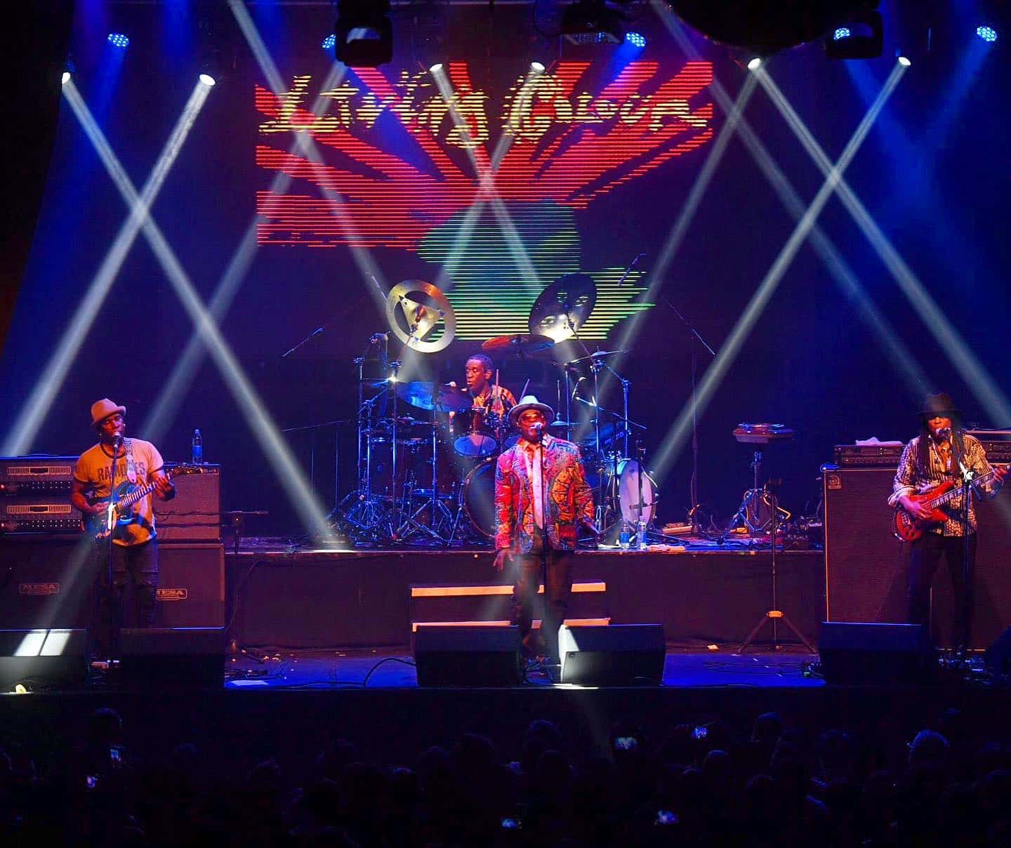 Living Colour en Groove: deuda más que saldada - "I Want to Know" y "Desperate People" son de esas que Living Colour rara vez toca, y unas de las tantas en las que Glover demuestra que aunque no esté de buen humor, es uno de los mejores vocalistas del rock. Sobre todo cuando llega a semejantes agudos bordeando los 60 años. be70b395 c621 474d 94bf b7805ed7a8f1
