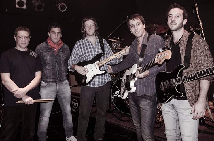 Blackabél: "La gente esta agotada de escuchar y ver siempre lo mismo" - El nombre, 'Blackabél', me costó dejar de confundirlo con "Black Label" ¿Por qué lo eligieron? blackabel