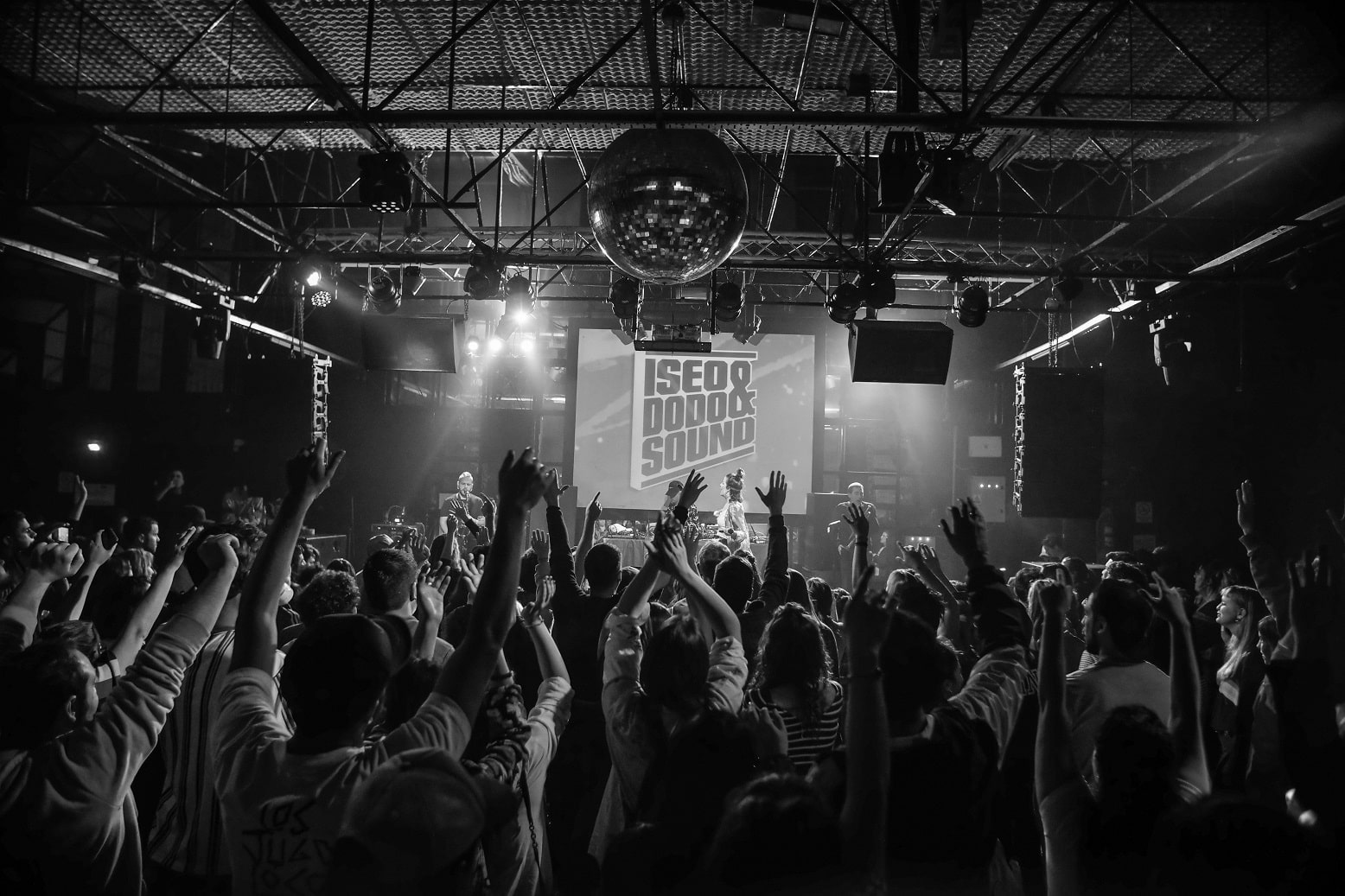 Iseo & Dodosound en Palermo Club: desafiando al reggae ortodoxo - La banda española dio su primer concierto en la Argentina el jueves, en el que demostró cómo se combinan los recursos jamaiquinos con el soul y el jazz. c2bd7811 75db 48c1 bdea c5b322393c3c