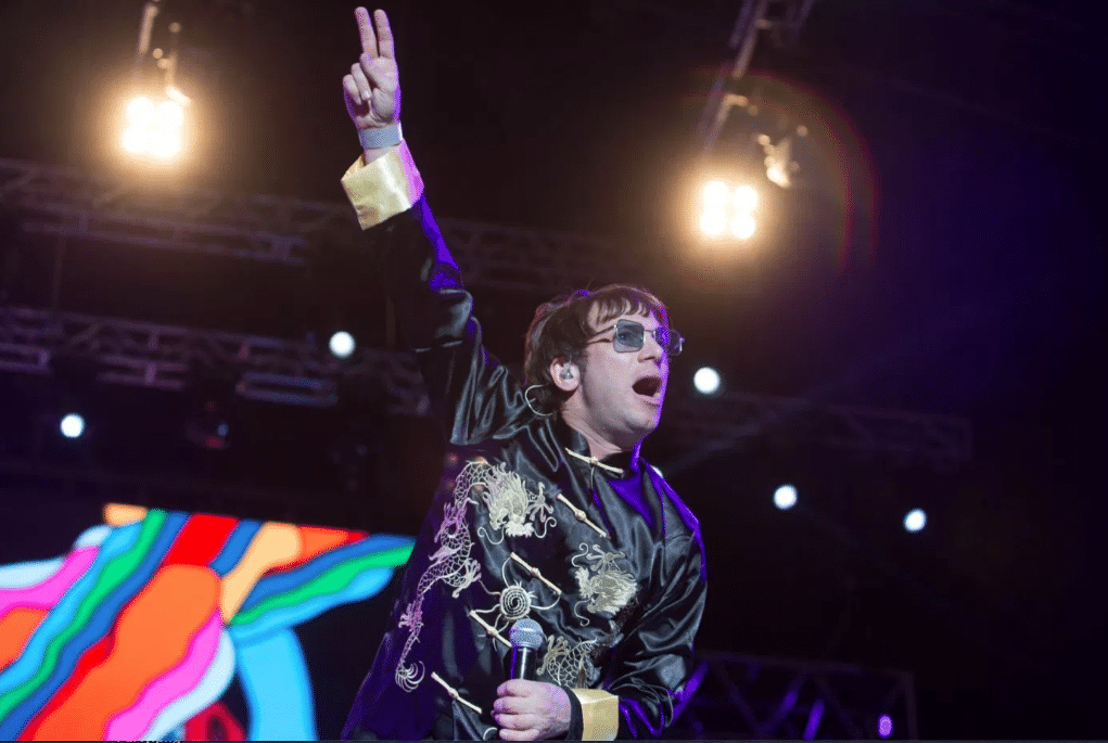 Turf: más libres que nunca - Turf conmemoró los 20 años de su segundo disco "Siempre libre" con un show tremendo en un Niceto "sold out". Invitados de lujo, una banda que no tiene grietas en su sonido y el privilegio de volver a escuchar un disco que, dos décadas después, se re significa aunque en sus días fue poco valorado, tanto por la crítica como por el público. d3bb99ba bf2e 404f 8c7a 1af7519029d4