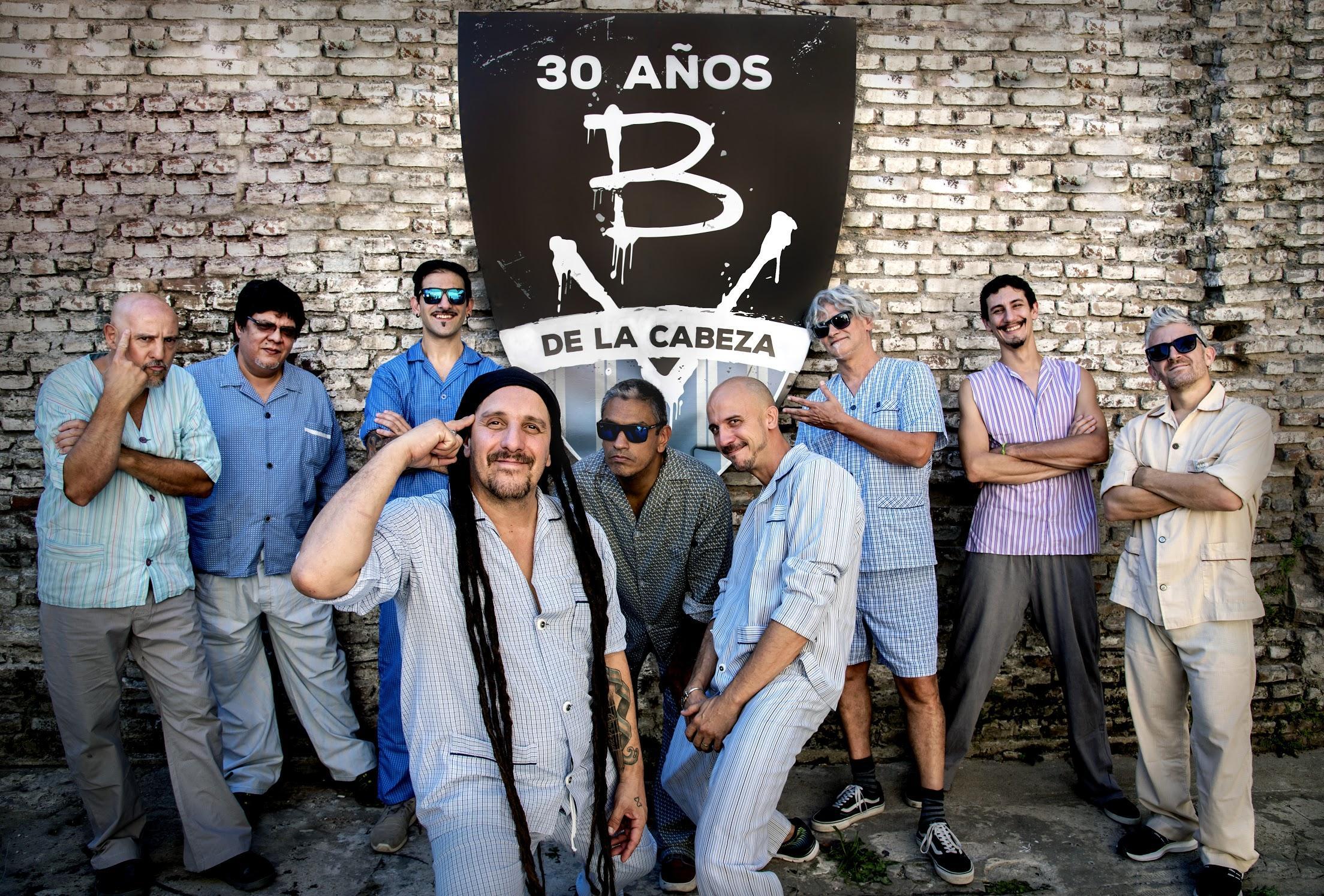 Bersuit Vergarabat y la Peña de la Argentinidad al Palo llegan a Rusia - Bersuit Vergarabat cumple 30 años y lo festeja junto a su público en una gira mundial que dio inicio en la ciudad de Buenos Aires el 12 de abril, en La Usina del Arte, para continuar por México (Monterrey y Ciudad de México), luego por España (Gran Canaria, Tenerife, Palma de Mallorca, Ibiza, Madrid, Alicante, Murcia, Valencia y Barcelona). e7221198 395c 4171 8f10 d2643942abbe