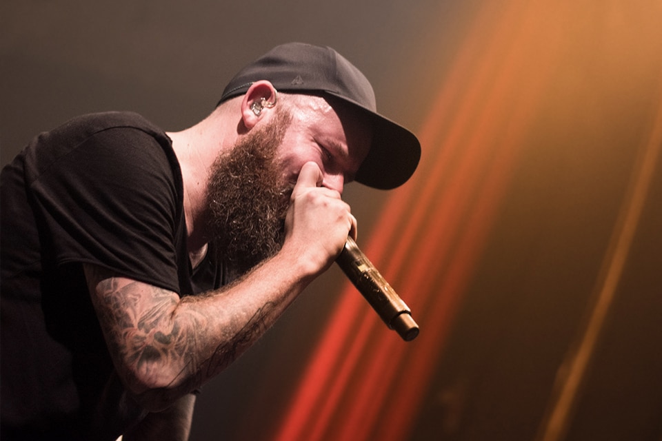 In Flames en Vorterix: Batalla ganada - Principios de los 90. A contramano del mundo – que viraba del heavy metal más clásico hacia el grunge -, los siempre revolucionarios nórdicos toman lo que aprendieron de los clásicos del rock pesado de los 70 y 80, le dan una vuelta de tuerca y crean algo nuevo. Así nace, de las manos de bandas como In Flames, Dark Tranquillity, At The Gates, el célebre ‘sonido de Gotemburgo’: un death metal agresivo, gutural y al palo, pero con la melodía y el estribillo ganchero como prioridades innegociables. f16f0845 325e 4b3d bf3a 0808e96d84ee