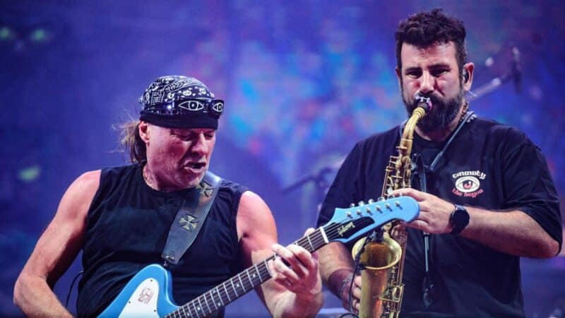 La Renga en Racing: el show en Youtube - La Renga comparte en Youtube lo mejor de sus conciertos en el estadio de Racing, con 18 canciones y la participación de Divididos. La Renga en Racing