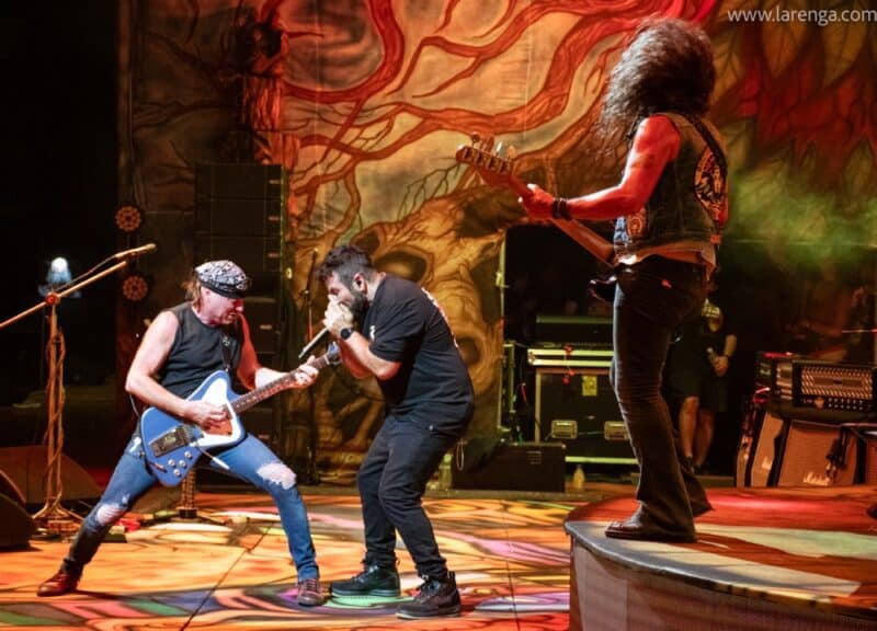 La Renga en Racing: el show en Youtube - La Renga comparte en Youtube lo mejor de sus conciertos en el estadio de Racing, con 18 canciones y la participación de Divididos. La Renga en Racing
