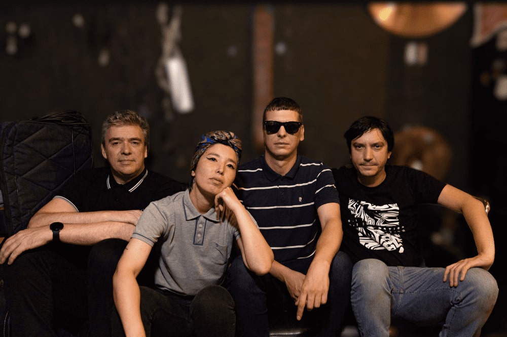 Malambo Ska: "Siempre es desafiante plasmar un tema clásico y hacerlo sonar con nuestra propia impronta" - Con la intención de participar de un compilado temático de Specialized Records, Malambo Ska elije "Sheena is a Punk Rocker" de los Ramones para reversionar. Malambo Ska