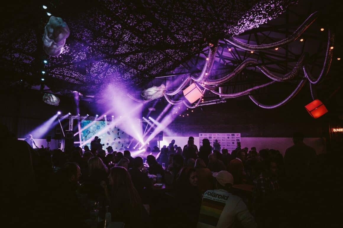 Festivales en crisis: crecen las cancelaciones en Europa - En Inglaterra ya cancelaron 21 eventos para este año y hay otros 100 que corren riesgos por la suba de costos. Piden ayuda fiscal para enfrentar la crisis. Festivales. Foto: AIF