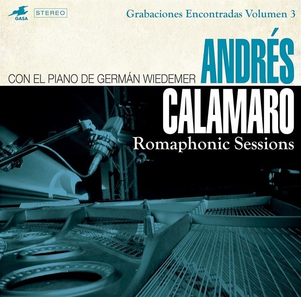 Andrés Calamaro anunció su nuevo disco, "Romaphonic Sessions" - El músico argentino Andrés Calamaro lanzará Romaphonic Sessions, la tercera parte de "Grabaciones encontradas", que registró junto al pianista Germán Wiedemer.
El texto que publicó El Salmón en su blog:
Máxima pureza: The Romaphonic Sessions. Grabaciones Encontradas 3
Dicen que si a un texto se le despoja de los adjetivos, las rimas y la decoración sintáctica, aparece entonces la verdadera poesía, aquello inexplicable que solo pronuncian las sensaciones en el interior sensible de los lectores. De ser así, si confiamos en la importancia parabólica de esta teoría literaria, entonces este álbum encarna, ofrece y presenta, lo puro en tanto la interpretación y los motivos para que un disco exista.
ROMAPHONIC SESSIONS fue grabado en dos tardes. AC y, el formidable pianista, Germán Wiedemer se instalaron en unas oficinas en los estudios Romaphonic (de Buenos Aires) para establecer unas mínimas pautas de repertorio, grabarse y darle formas a un conjunto de canciones para interpretar en directo. Un ensayo anterior a los ensayos. Nadie pensó entonces que se estaba grabando un disco. Según el artista AC, una copia de estas grabaciones le llegó una madrugada por correo y le resultó interesante en la espontaneidad y la pureza de una grabación lejos de los elementos actuales de una grabación habitual. Algo en el sonido de estas grabaciones recuerda a las grabaciones de jazz realizadas en la década de los años cincuenta, cuando los músicos se reunían una tarde (probablemente una noche), acordaban un repertorio y grabarlo con las prestaciones de la época. Mucho se ha escrito de los escasos recursos con que contaban las primeras grabaciones de rock, pero diez años antes los recursos eran menos y aun así el sonido de aquellas legendarias grabaciones permanece nítido y el sonido nunca resulta anticuado o insuficiente. AC y Germán eligieron canciones habituales del repertorio eléctrico para adaptar a una forma dinámica distinta y despojada, asimismo reinterpretaron repertorio que consideraron importante y valioso por sus cualidades poéticas o armónicas, recuperando (en algunos casos) repertorio que -en anteriores ocasiones- AC hubiera interpretado ya sea en grabaciones -o en directo- con artistas de la categoría de Hugo Fattoruso (Biromes y Servilletas, de Leo Masliah), Litto Nebbia (Nueva Zamba para mi tierra), Juanjo Domínguez (Absurdo, de Expósito), Antonio Serrano (Milonga del Trovador, de Piazzola), Jerry González (El Día que me Quieras, de Gardel & Le Pera) y Los Rodríguez (Siete Segundos), además de las lecturas de canciones del repertorio propio del artista/interprete. En su calidad de grabación “accidental” las sesiones de Romaphonic se presentan y se ofrecen dentro de la colección de Grabaciones Encontradas que encuentra así una continuidad después de los volumen uno y dos publicados el siglo pasado.
Las canciones:
“Nueva Zamba para mi Tierra” es una emblemática composición de Litto Nebbia que refleja la querencia melancólica por el terruño en la distancia, AC y Nebbia la cantaron dos veces en 2005, en la reunión de Los Gatos Salvajes y en el concierto en Obras Sanitarias editado como “Made in Argentina”. “Garúa” es una de las extraordinarias composiciones de Aníbal Troilo “Pichuco”, con texto de Enrique Cadícamo, y representa la evolución del tango y la evocación al barrio en su amplio espectro poético y musical. “Biromes y Servilletas” es una obra del sorprendente compositor uruguayo Leo Masliah, que fuera grabada por Milton Nascimento y Hugo Fattoruso, el gran pianista uruguayo. Andrés y Hugo la cantaron el año pasado en el ciclo Fatto in Casa con el compositor rioplatense Fernando Cabrera. “Milonga del Trovador” fue compuesta en París por Astor Piazzola y Horacio Ferrer. “Absurdo” y “Soledad” fueron grabadas por AC y Juanjo Domínguez para “Sin Red”, un disco registrado en vivo en el estudio para la discografía de Domínguez. “Mi Enfermedad” es una versión adaptada del éxito de Los Rodríguez. El tándem “Siete Segundos” con “El Día que me Quieras” formaba parte del repertorio de la gira por Estados Unidos del 2011 “Los Aviones” responde a una guía espontánea para los ensayos previos al concierto de julio en Donosti como opening act de Bob Dylan, como el resto de esta grabación. “Paloma” está tocada un tono y medio más abajo que su versión eléctrica, para llevarla hacia un ambiente más intimista y menos enfático.
Germán Wiedemer: Piano Andrés Calamaro: Cante Grabado el 27 y 28 de mayo en Romaphonic, Buenos Aires. Mezcla: Martin Pomares
Lado A Nueva Zamba Para mi Tierra (Nebbia) Garúa (Troilo & Cadicamo) Mi Enfermedad (AC) Biromes y Servilletas (Masliah) Los Aviones (AC)
Lado B Milonga del Trovador (Piazzola & Ferrer) Siete Segundos/ El Día que me Quieras (AC/Gardel& Le Pera) Absurdo (Virgilio y Homero Expósito) Soledad (Gardel & Le Pera) Paloma (AC) romaphonic-sessions