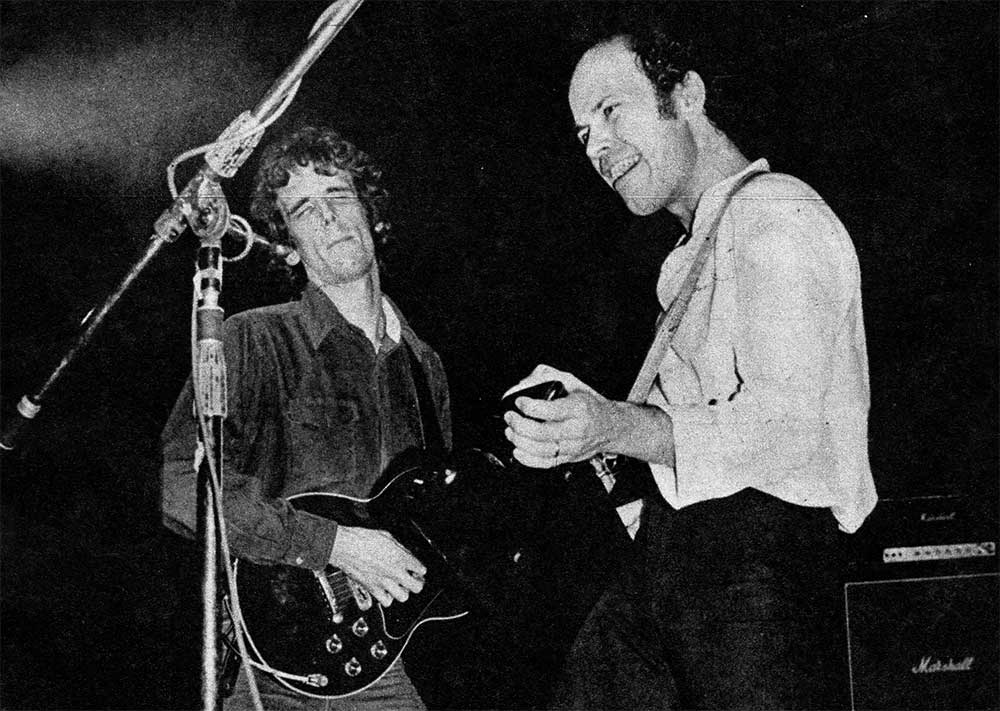 El encuentro del año: Spinetta y Jan Hammer - El tecladista Jan Hammer visitó Buenos Aires y realizó dos shows magníficos junto al Flaco. Fue en octubre de 1979 en Obras, y acá recuperamos una crónica del evento y una entrevista al músico checoslovaco nacionalizado estadounidense. Rescate de una nota publicada en Revista Pelo 120, noviembre de 79. Spinetta y Hammer