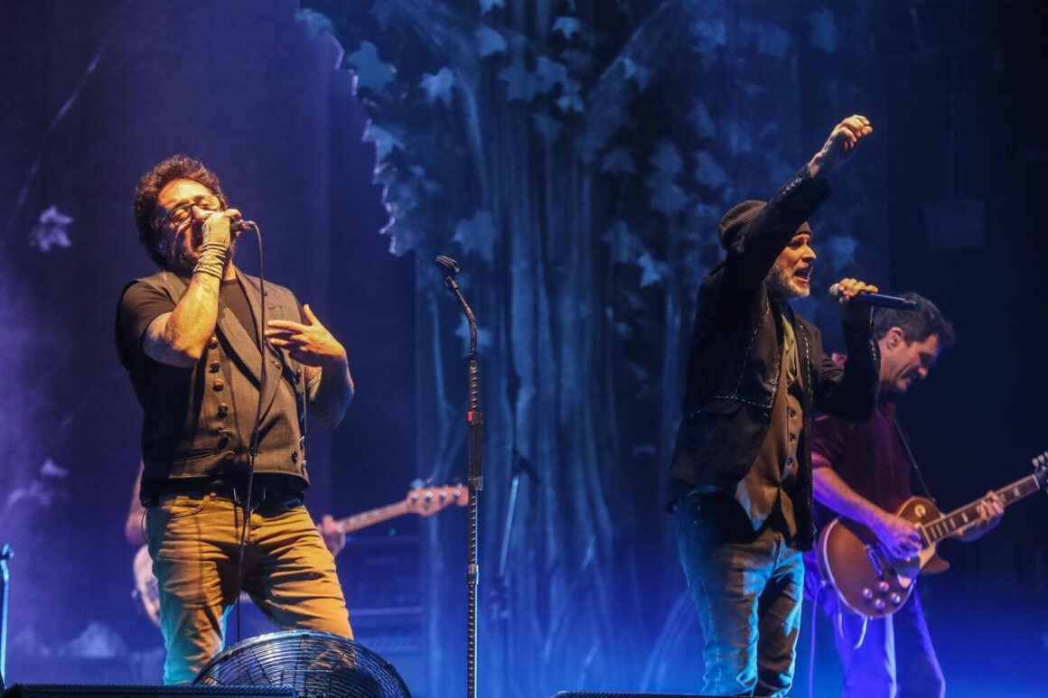 A la luz de la Vela - La Vela Puerca se presentó por primera vez en el Teatro Gran Rex en el marco de su nuevo espectáculo, "Envés". La Vela en el Gran Rex. Foto: Santiago "Gallo" Bluguerman