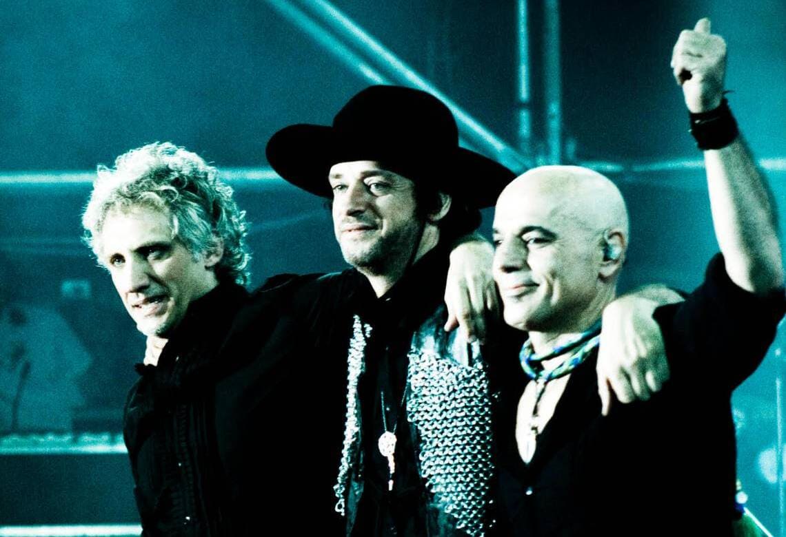 Impulsan una campaña para que Soda ingrese al Hall of Fame del Rock & Roll - Desde hace años, el Rock & Roll Hall of Fame ha sido objeto de críticas por su falta de diversidad. De los más de mil artistas incluidos en su historia, solo un 1,4% tienen raíces hispanas, y ninguno de ellos proviene exclusivamente del mundo del rock en español. En este contexto, una campaña internacional busca cambiar esa realidad promoviendo la inducción de Soda Stereo como el primer artista hispanohablante en ingresar al Salón. Soda Stereo. Foto de archivo: Germán Saez