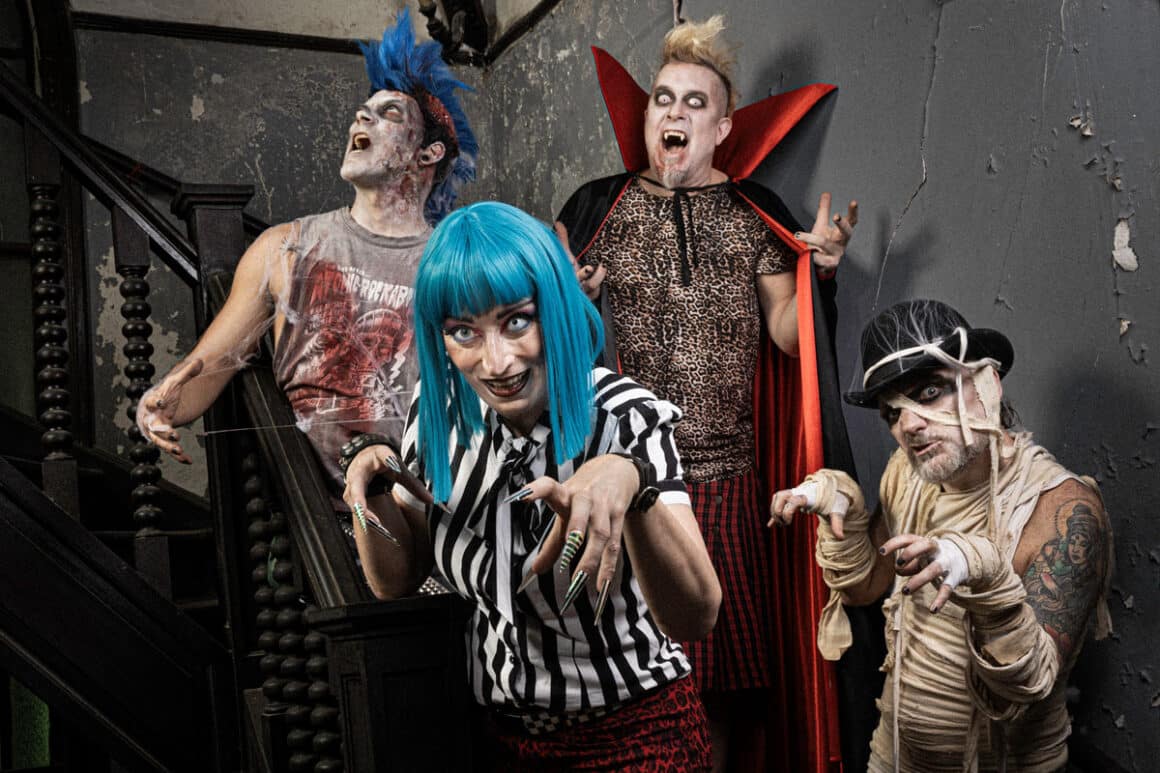 “¡Horrorísimo!”: el segundo álbum de los Nasty Neighbours - Nasty Neighbours, el cuarteto indie-punk argentino/alemán, prepara el lanzamiento de su segundo disco de estudio, titulado ¡Horrorísimo!, que estará disponible a mediados de mayo a través del sello alemán Rookie Records. Como anticipo, la banda anunció su presentación oficial en Buenos Aires: será el jueves 29 de mayo a las 20 horas en Lucille. Nasty Neighbours. Foto: Dusserre & Arnedo