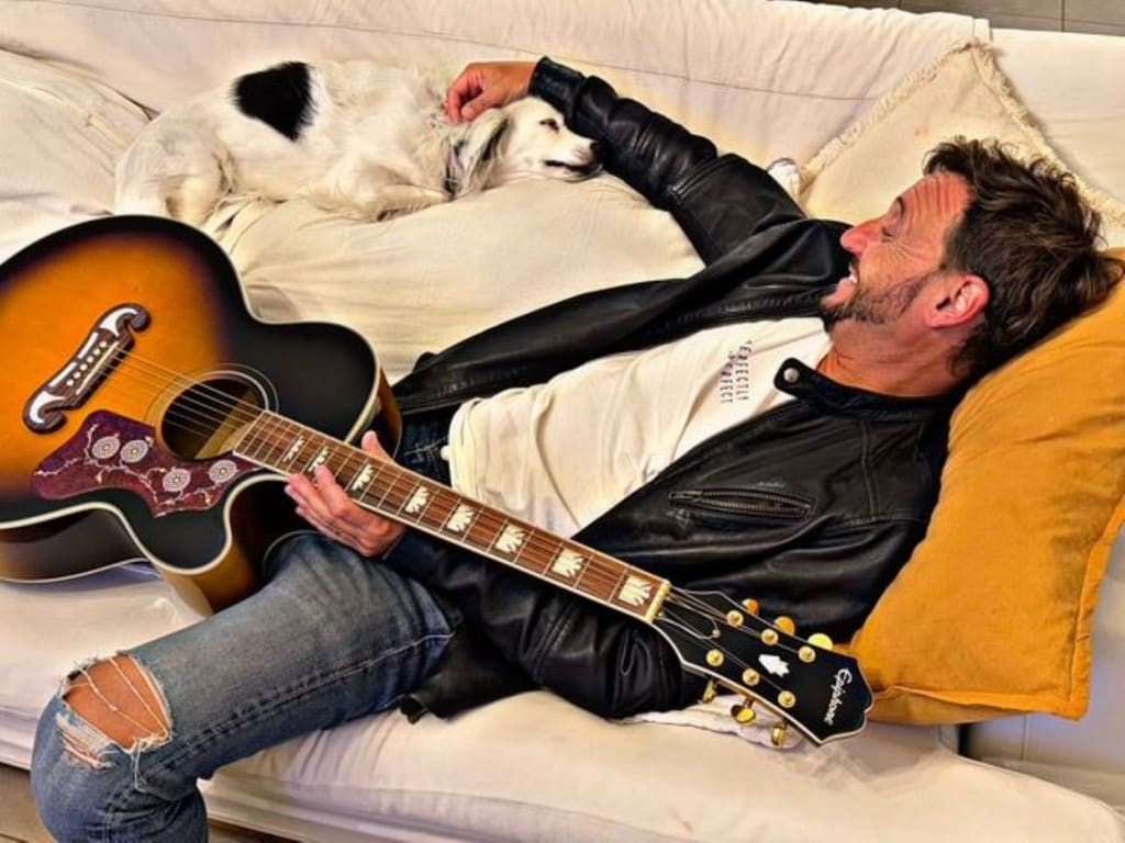 Frank Capouch: “La música me vuelve más empático” - El médico traumatólogo infantil lanza su primer disco solista "Volumen 1" y lo impulsa a través de Universal Music. Frank Capouch