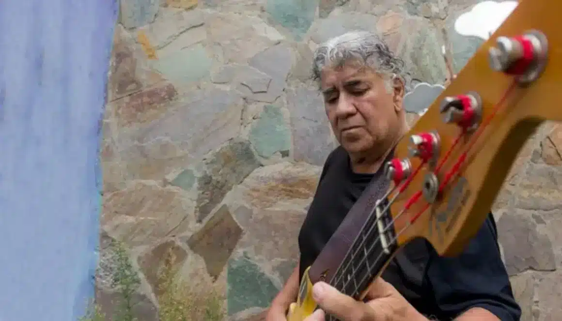 Rinaldo Rafanelli - Rinaldo Rafanelli fue bajista de Color Humano, Sui Generis, Polifemo, Seleste, de Spinetta y de Charly García. También integró Coral, Alphonso S'Entrega y La Rimanblu, entre muchos otros proyectos. Rinaldo Rafanelli
