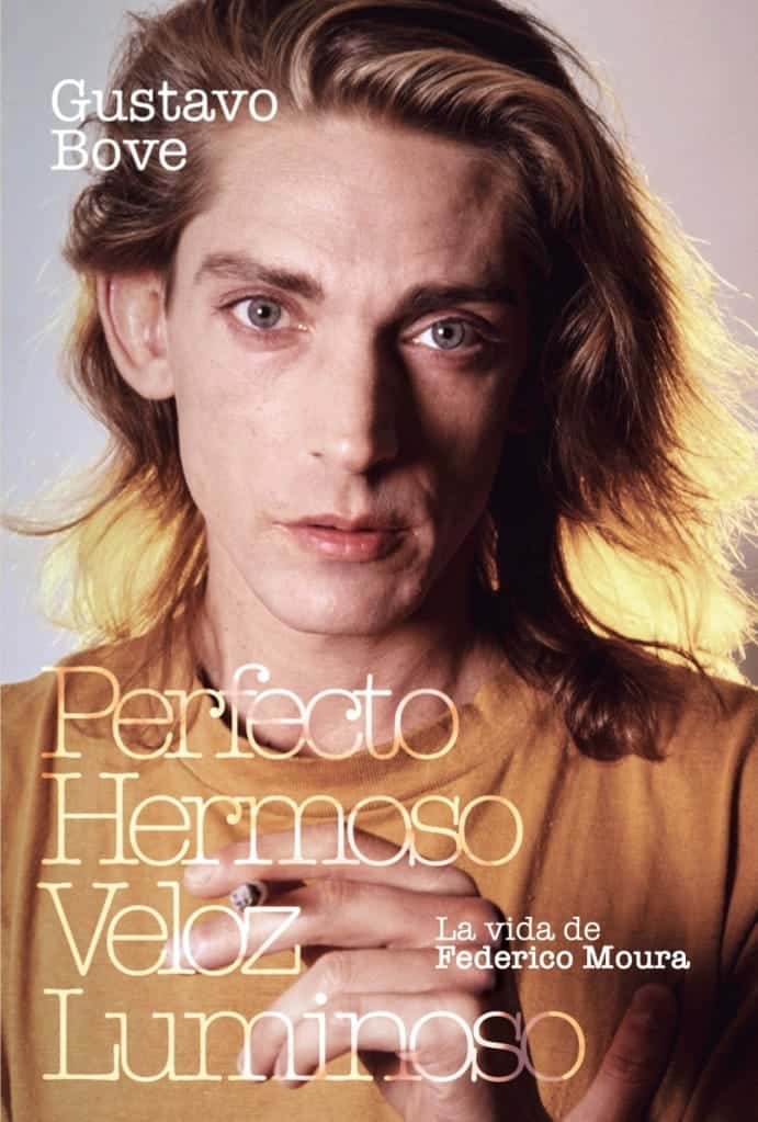 Una nueva biografía sobre la vida y el legado de Federico Moura - Gustavo Bove, periodista especializado en música y autor de las biografías de Miguel Mateos y Gustavo Cerati, acaba de publicar Perfecto, hermoso, veloz, luminoso (Penguin Random House), un libro que reconstruye la historia de Federico Moura, líder de Virus. La obra recorre la vida de un artista que, en plena dictadura y en una sociedad conservadora, llevó el rock argentino del blanco y negro a la modernidad colorida de los años ochenta. La tapa de "Perfecto, hermoso, veloz, luminoso"