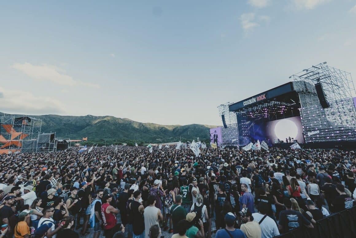 Cosquín Rock 2026: Artistas de Europa - El viejo continente aportará un abanico de opciones y géneros musicales: bandas rock y varios DJs pisarán los distintos escenarios en Punilla durante ambas jornadas del festival cordobés. Cosquín Rock
